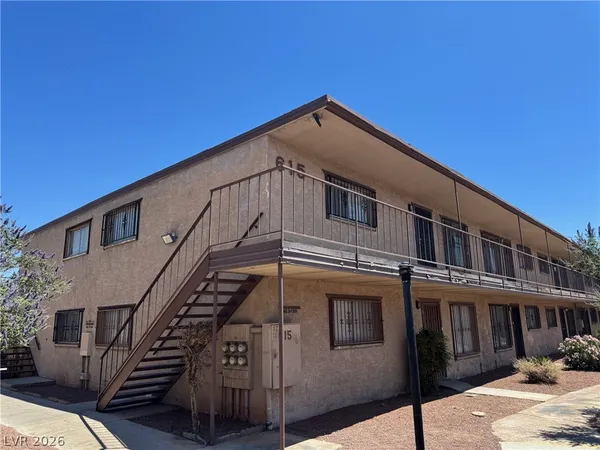 $1,250 | 615 South Royal Crest Circle, Unit 24, Las Vegas, NV 89169