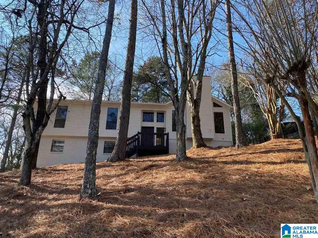 525 Bennett Drive Alabaster, AL 35007 - Photo 2 of 50