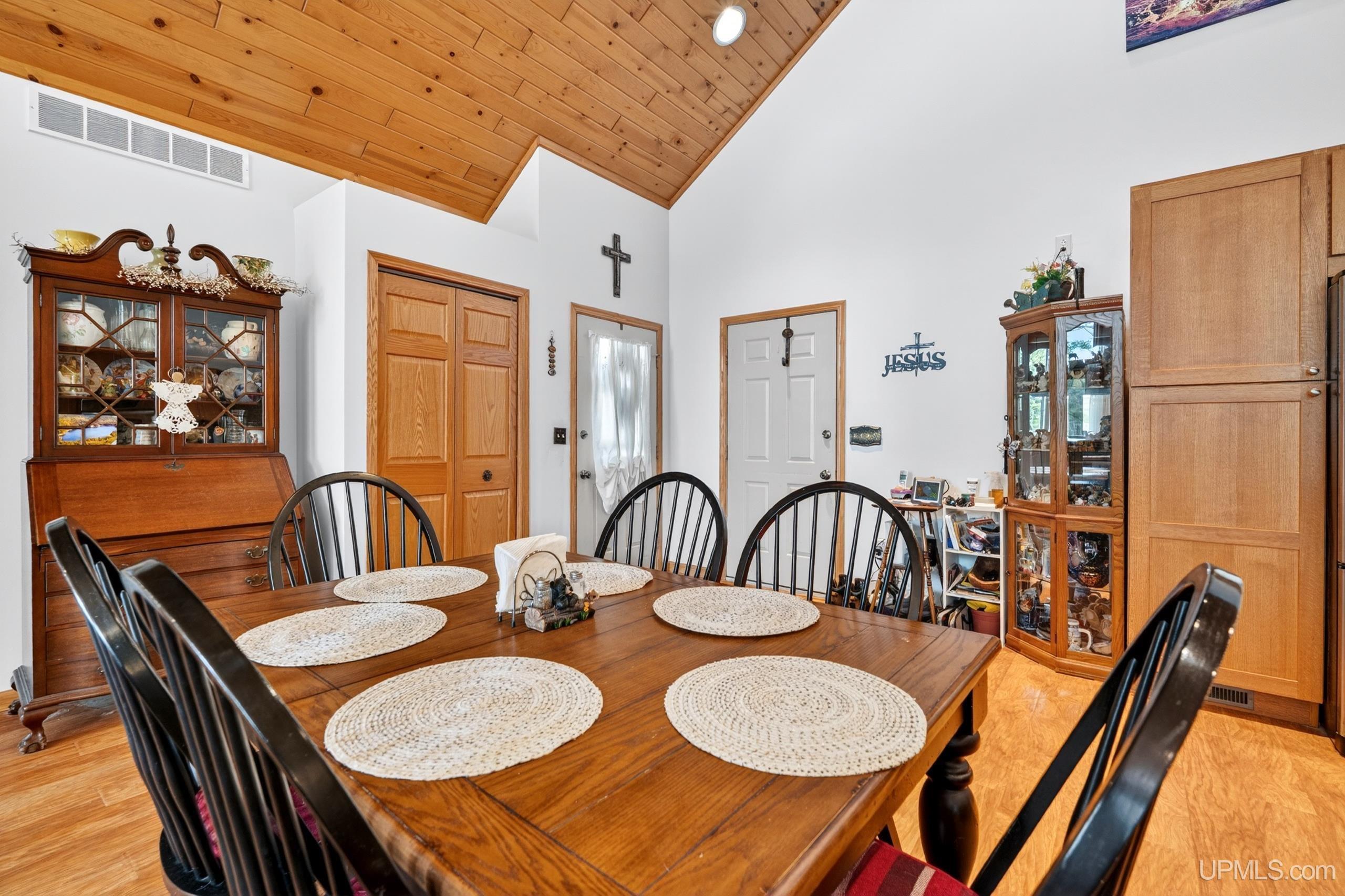 15176 33 Road Wetmore, MI 49895 - Photo 7 of 56