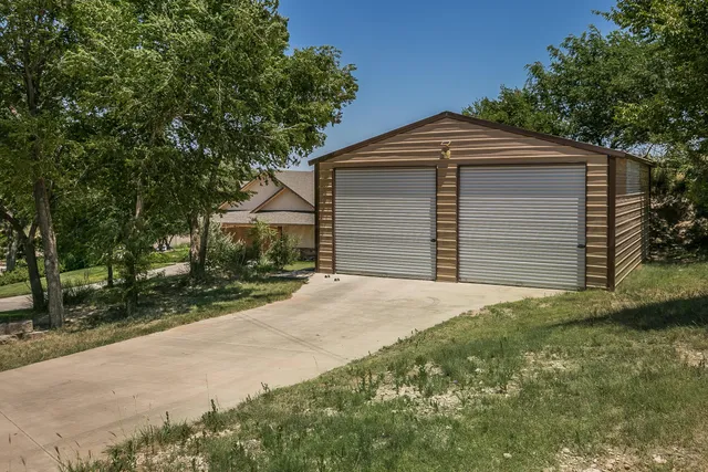 $800,000 | 19551 Chaparral Road, Canyon, TX 79015