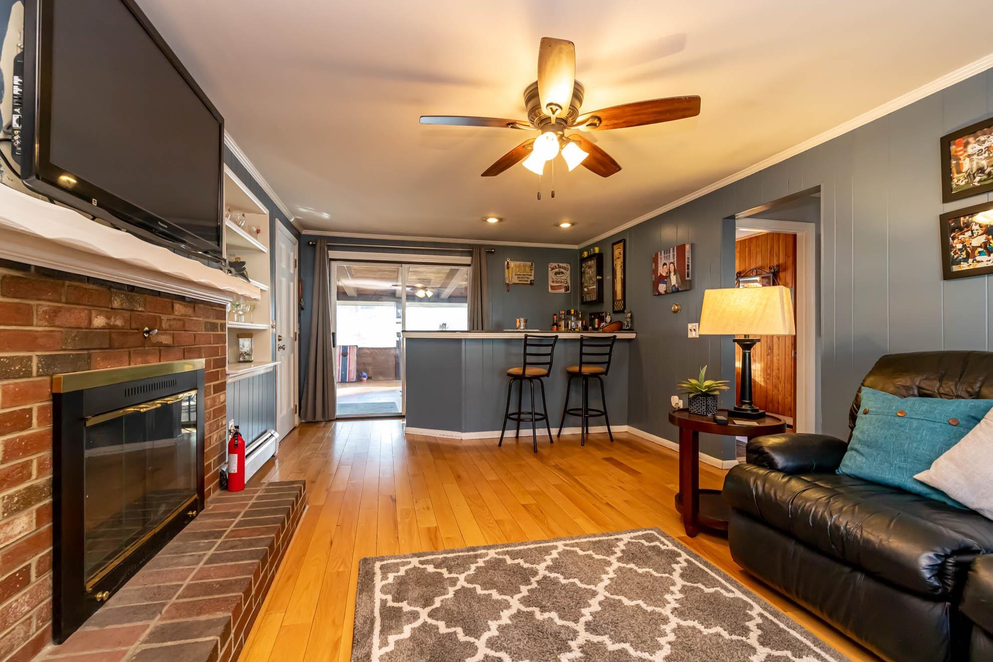 10 Todd Road Nashua, NH 03064 - Photo 11 of 30