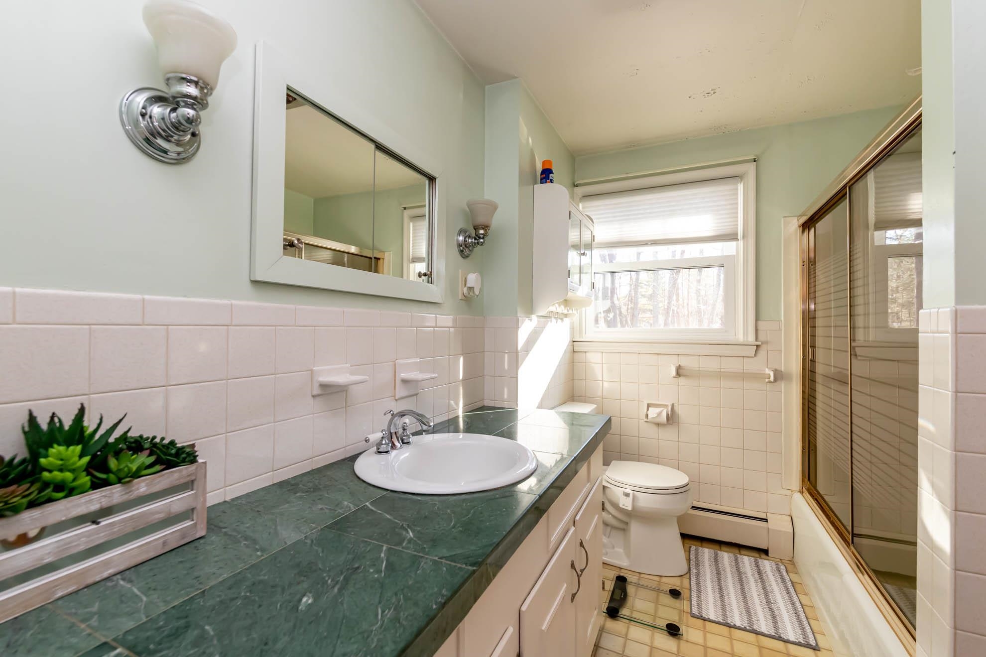 10 Todd Road Nashua, NH 03064 - Photo 18 of 30