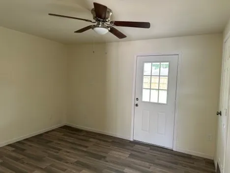 $1,995 | 2318 Kingsdale Drive, Deer Park, TX 77536