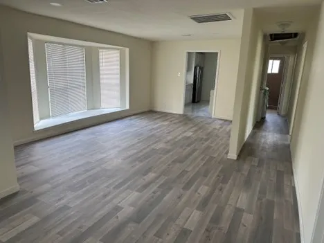 $1,995 | 2318 Kingsdale Drive, Deer Park, TX 77536