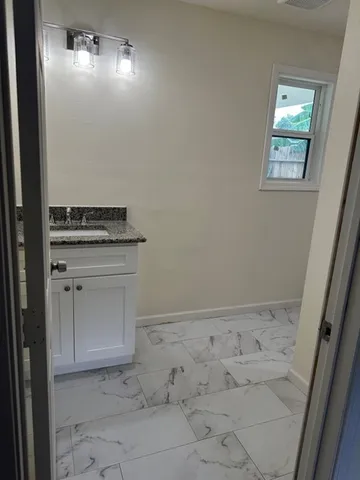 $1,995 | 2318 Kingsdale Drive, Deer Park, TX 77536