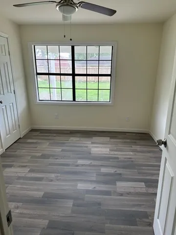 $1,995 | 2318 Kingsdale Drive, Deer Park, TX 77536