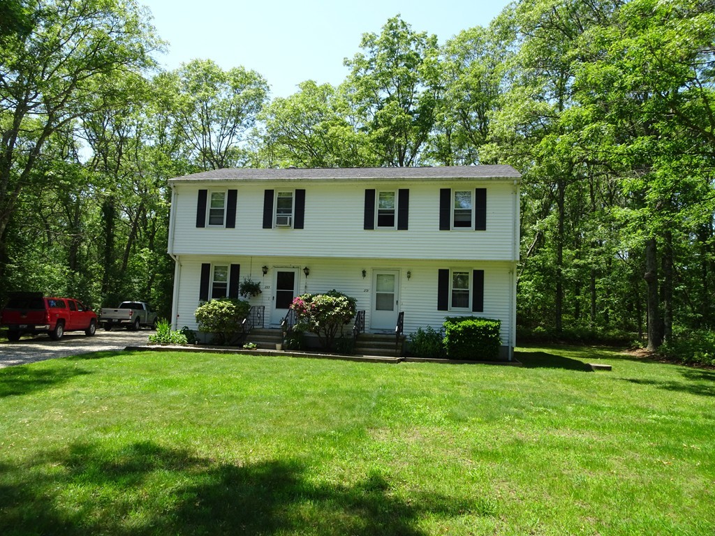 231-233 Crandall Road Tiverton, RI 02878 - Photo 2 of 16 Gallery Image 2