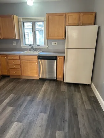 $3,000 | 9 Station Road, Unit 2, Salem, MA 01970