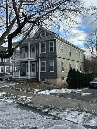 $3,000 | 9 Station Road, Unit 2, Salem, MA 01970