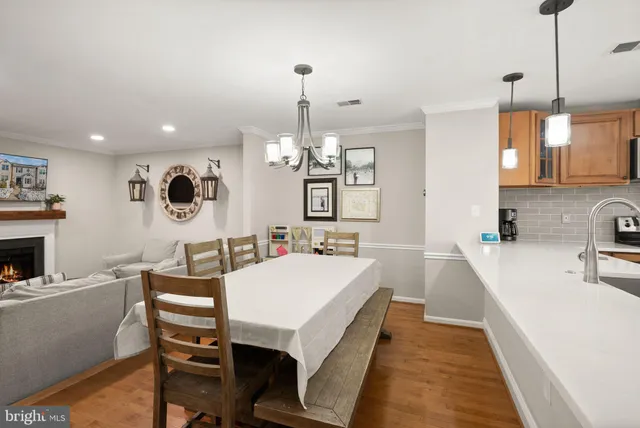 $685,000 | 6066 Heatherwood Drive, Alexandria, VA 22310