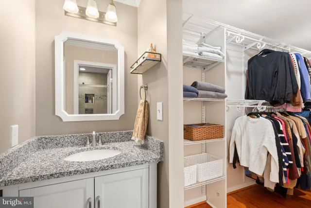 $685,000 | 6066 Heatherwood Drive, Alexandria, VA 22310