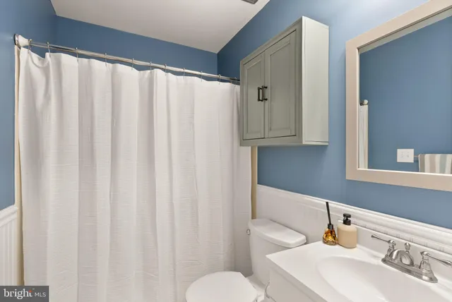 $685,000 | 6066 Heatherwood Drive, Alexandria, VA 22310