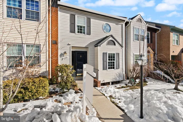 $685,000 | 6066 Heatherwood Drive, Alexandria, VA 22310