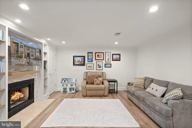 $685,000 | 6066 Heatherwood Drive, Alexandria, VA 22310