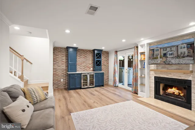 $685,000 | 6066 Heatherwood Drive, Alexandria, VA 22310