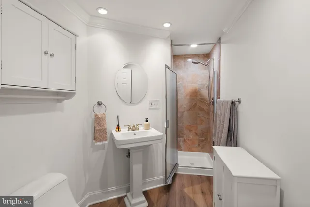 $685,000 | 6066 Heatherwood Drive, Alexandria, VA 22310