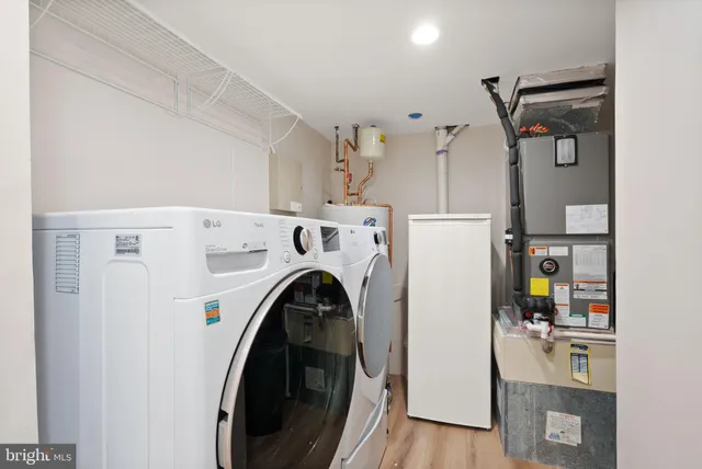 $685,000 | 6066 Heatherwood Drive, Alexandria, VA 22310