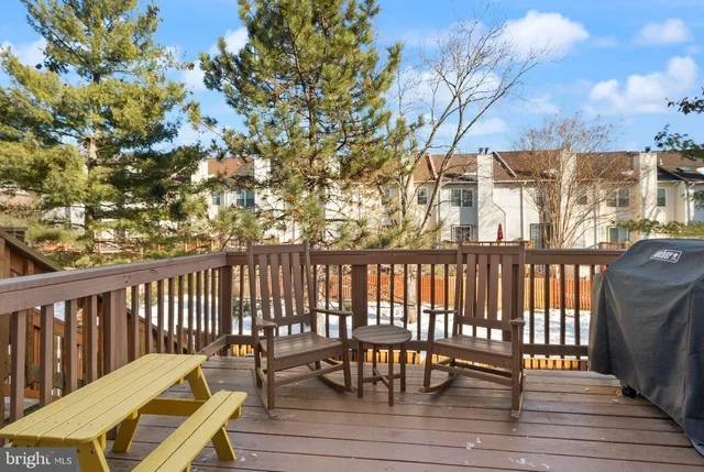 $685,000 | 6066 Heatherwood Drive, Alexandria, VA 22310