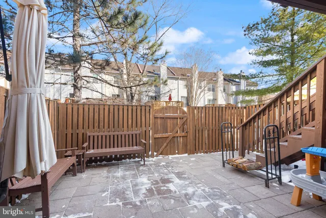 $685,000 | 6066 Heatherwood Drive, Alexandria, VA 22310