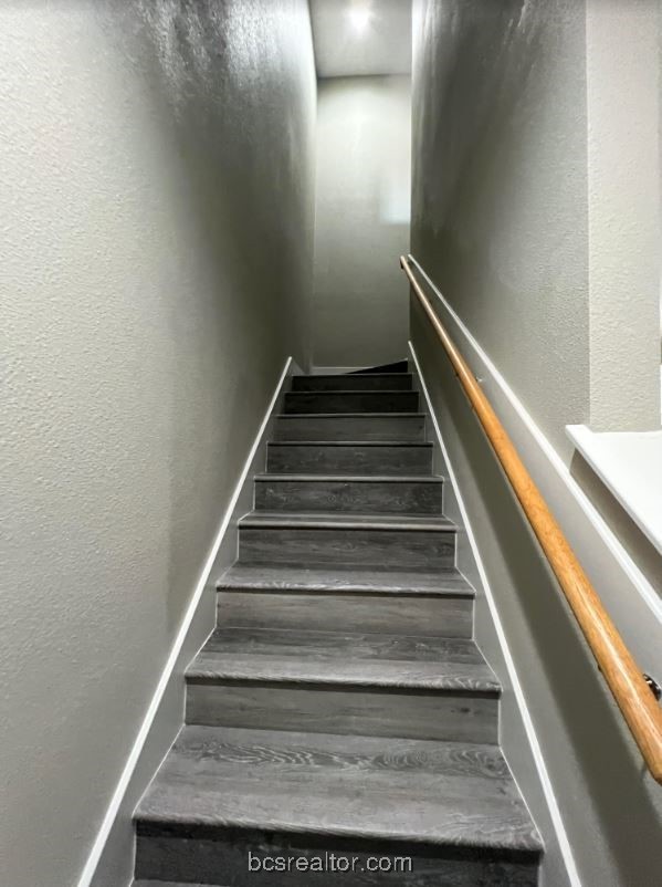 1305 West Villa Maria Road, Unit D104 Bryan, TX 77801 - Photo 7 of 13 a view of entryway