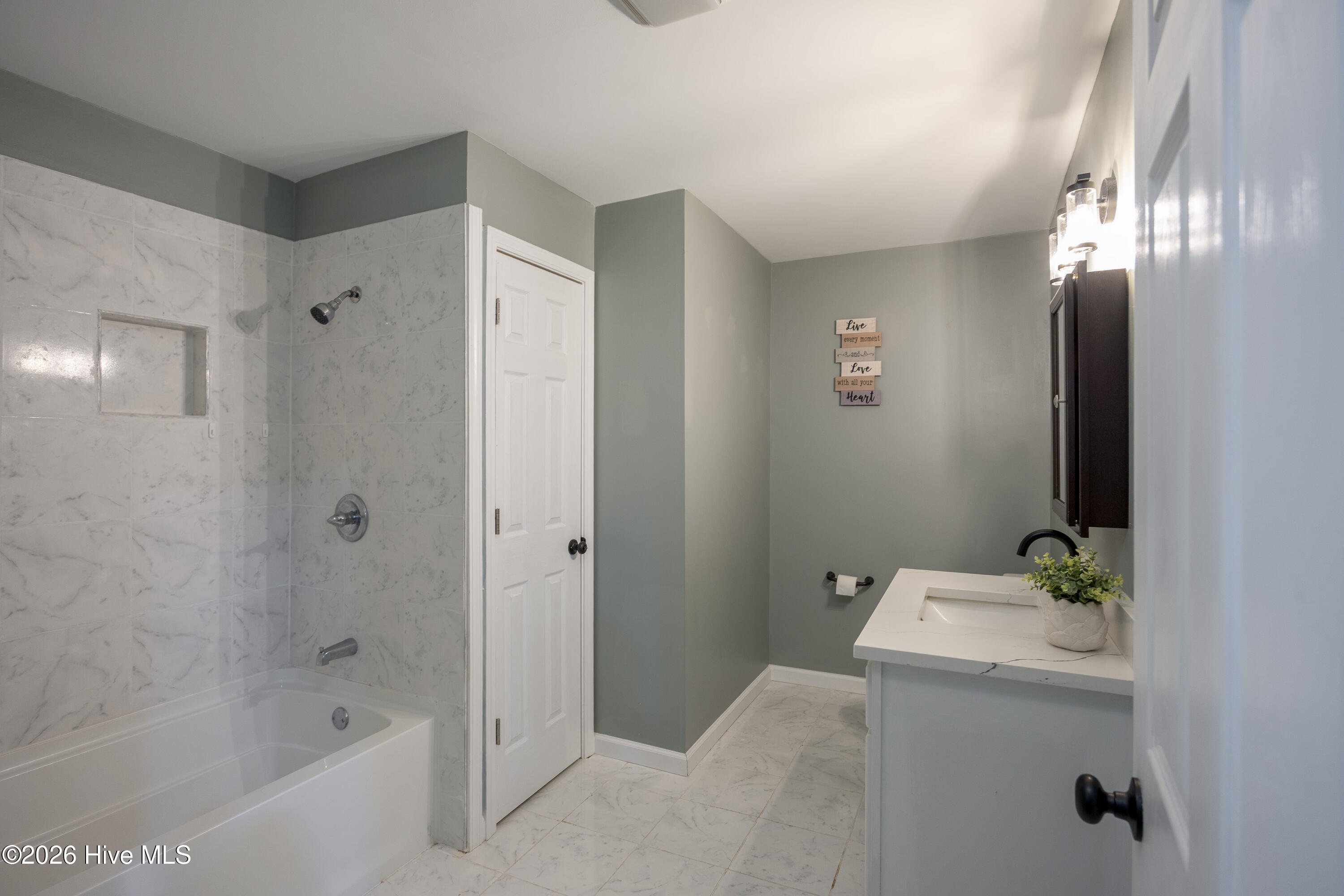 122 West Pine Forest Road Mount Olive, NC 28365 - Photo 16 of 33 122 W Pine Forest Rd20