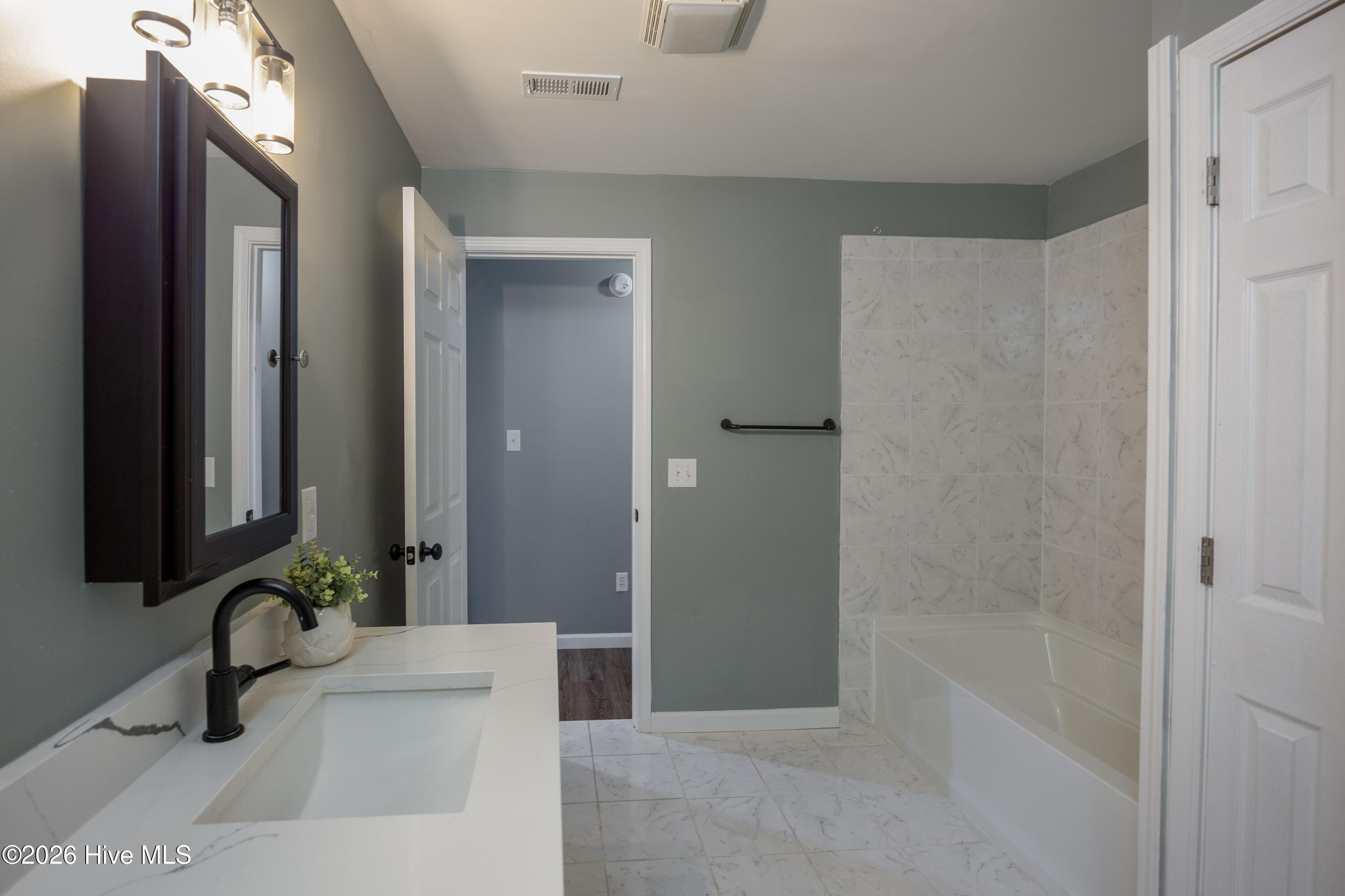 122 West Pine Forest Road Mount Olive, NC 28365 - Photo 17 of 33 122 W Pine Forest Rd21