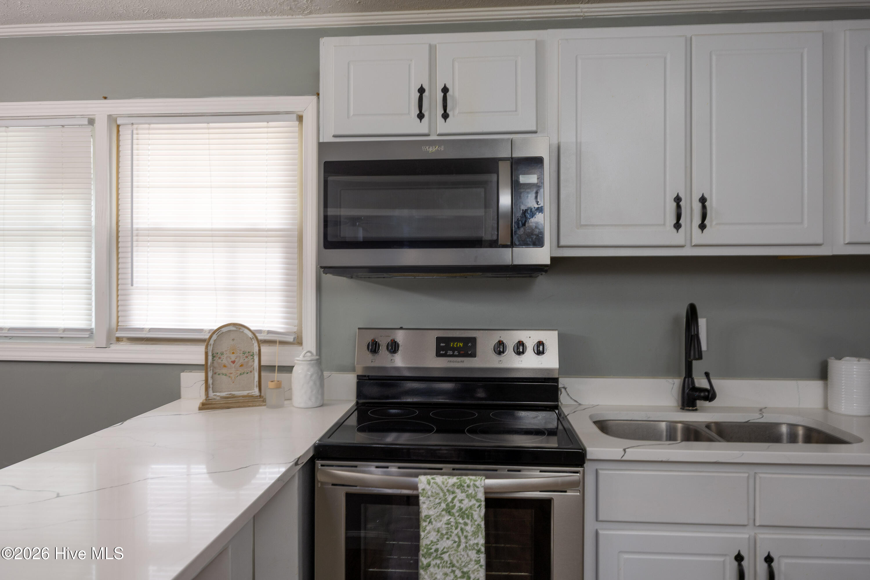 122 West Pine Forest Road Mount Olive, NC 28365 - Photo 9 of 33 122 W Pine Forest Rd13