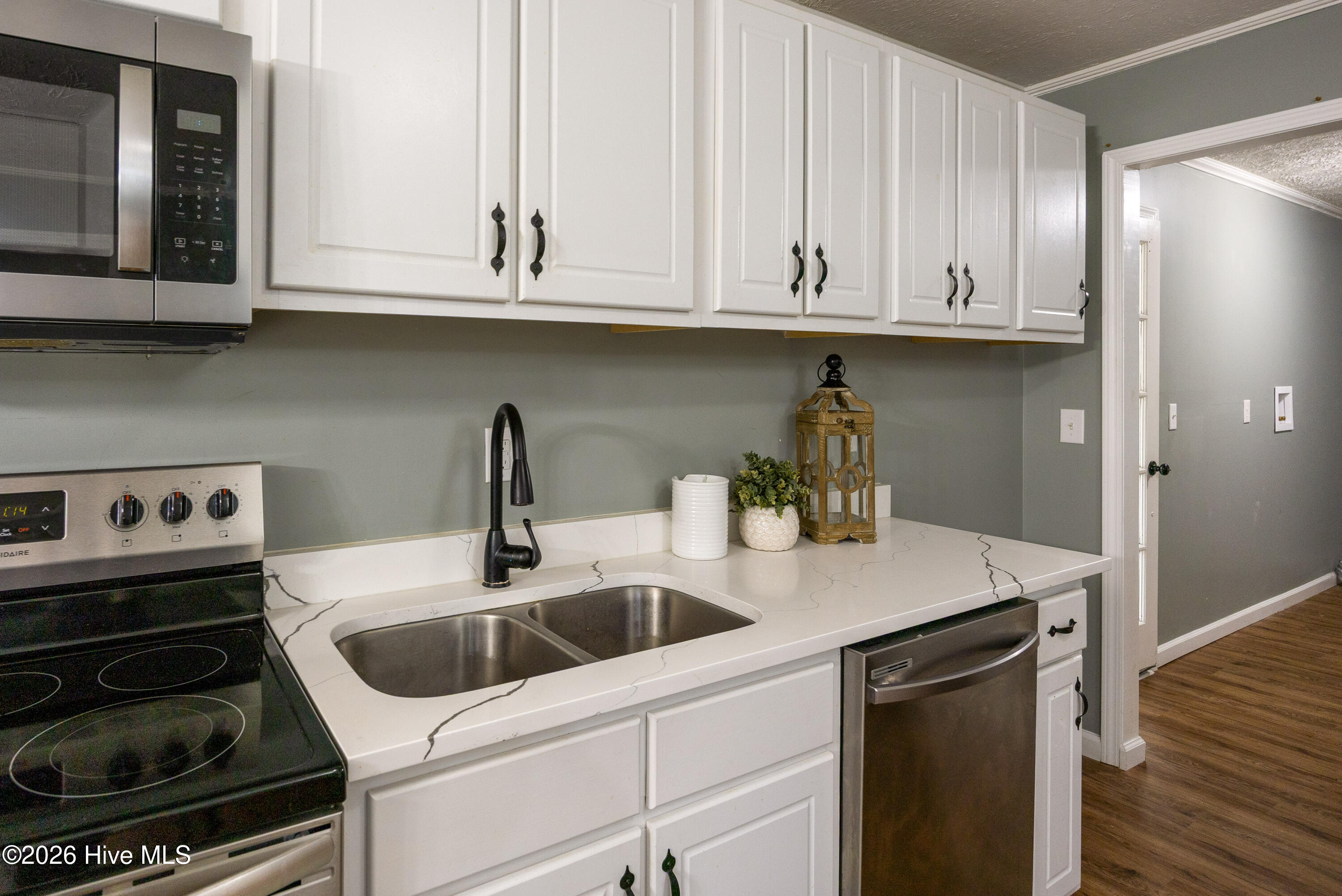 122 West Pine Forest Road Mount Olive, NC 28365 - Photo 10 of 33 122 W Pine Forest Rd14
