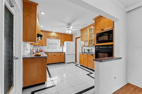 $325,000 | 11095 87th Avenue, Seminole, FL 33772