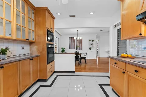 $325,000 | 11095 87th Avenue, Seminole, FL 33772