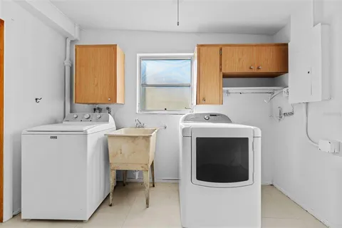 $325,000 | 11095 87th Avenue, Seminole, FL 33772