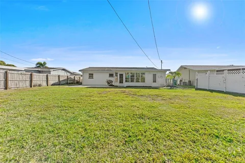 $325,000 | 11095 87th Avenue, Seminole, FL 33772