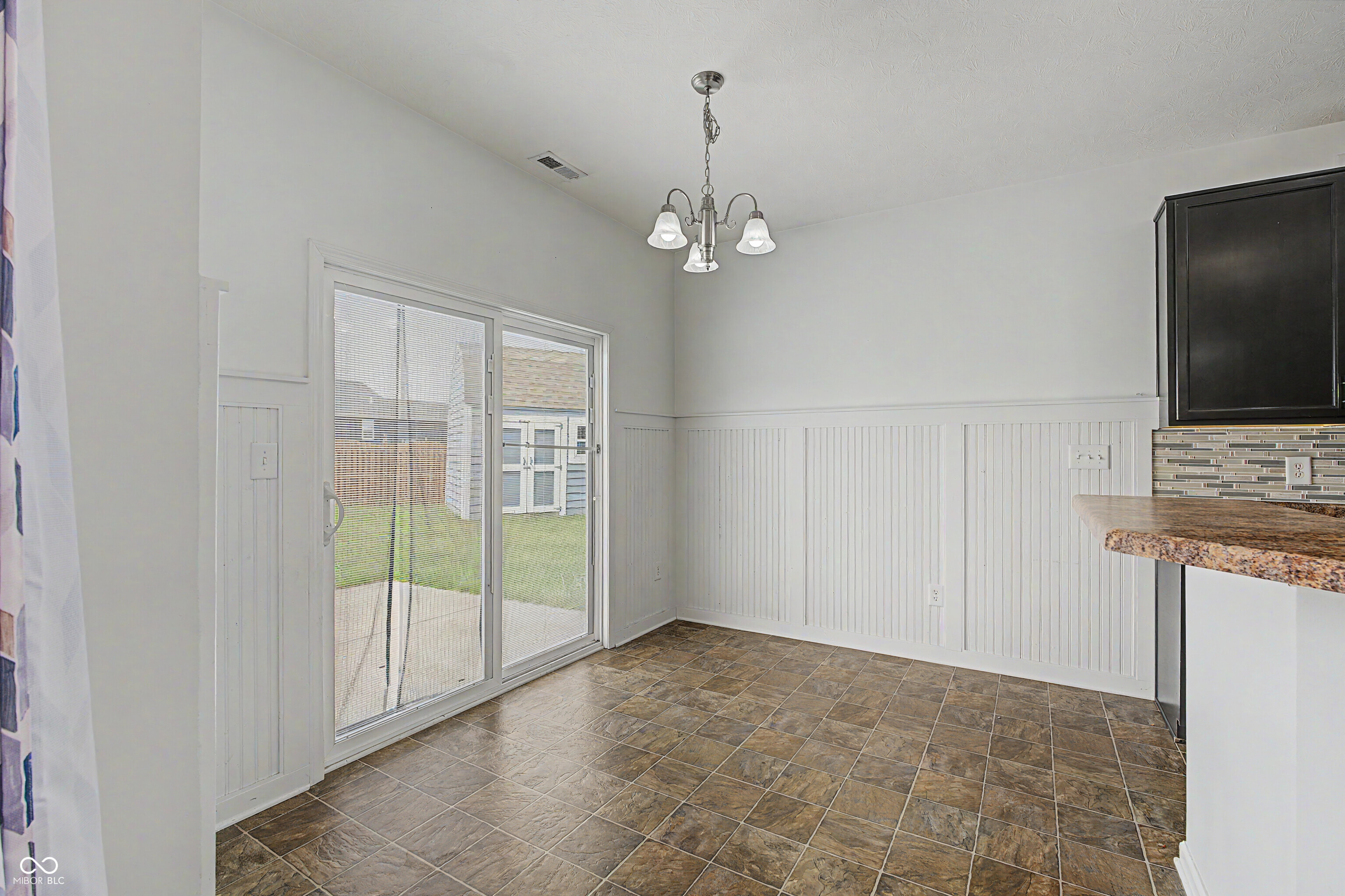 5250 Hearst Lane Indianapolis, IN 46239 - Photo 13 of 33