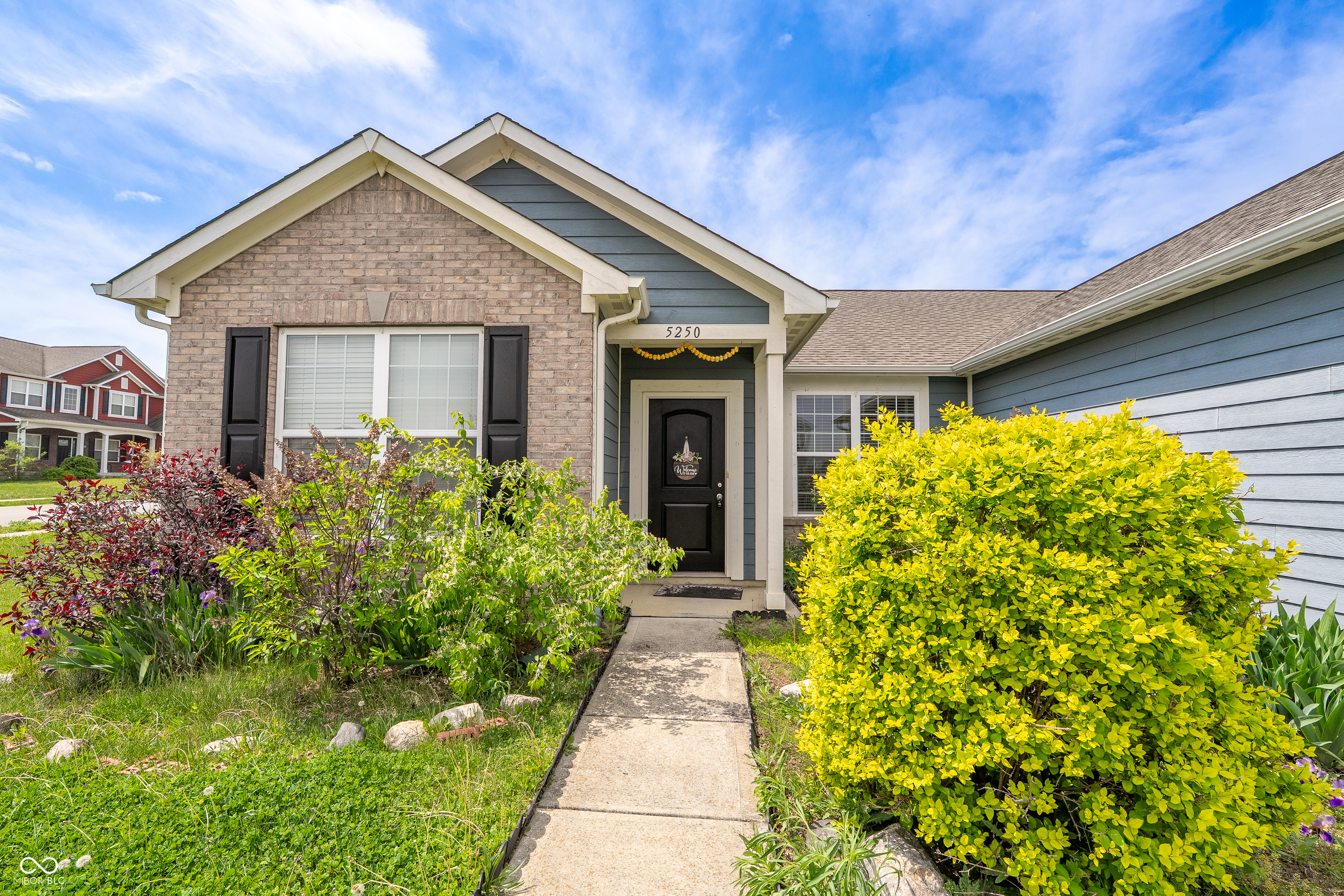 5250 Hearst Lane Indianapolis, IN 46239 - Photo 4 of 33