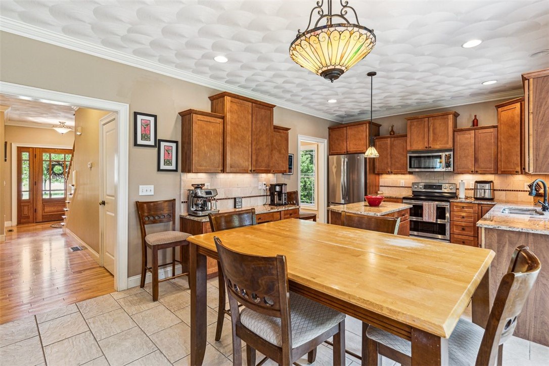 25 Shannon Road Exeter, RI 02822 - Photo 13 of 43 Kitchen