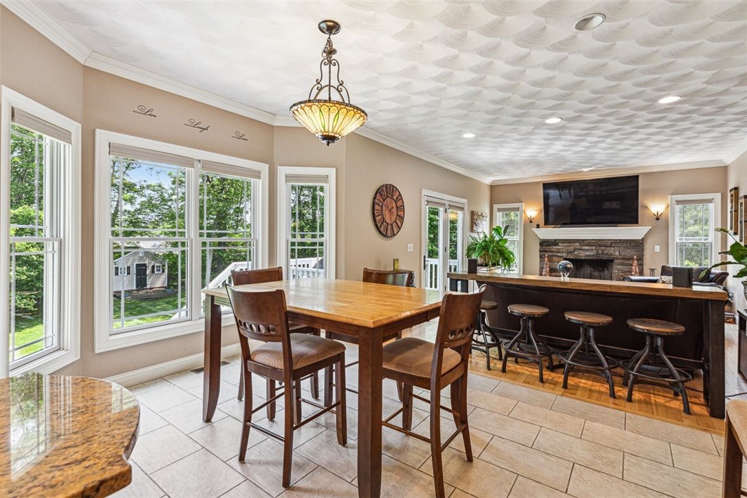 25 Shannon Road Exeter, RI 02822 - Photo 16 of 43 Showing openness from kitchen to living room