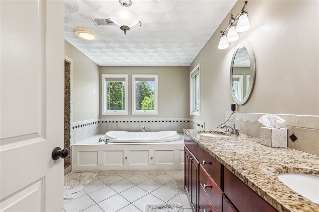 25 Shannon Road Exeter, RI 02822 - Photo 20 of 43 Primary bath