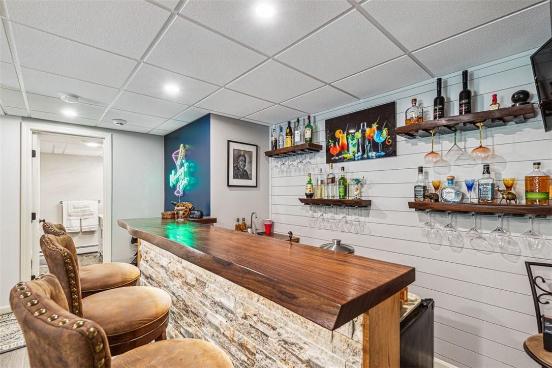 25 Shannon Road Exeter, RI 02822 - Photo 31 of 43 Living area in walk out