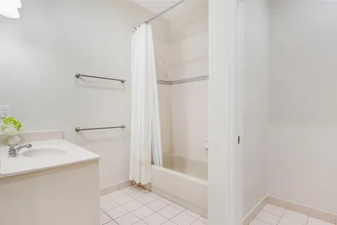 $815,000 | 320 Northeast 7th Avenue, Fort Lauderdale, FL 33301