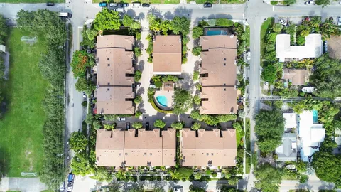 $815,000 | 320 Northeast 7th Avenue, Fort Lauderdale, FL 33301