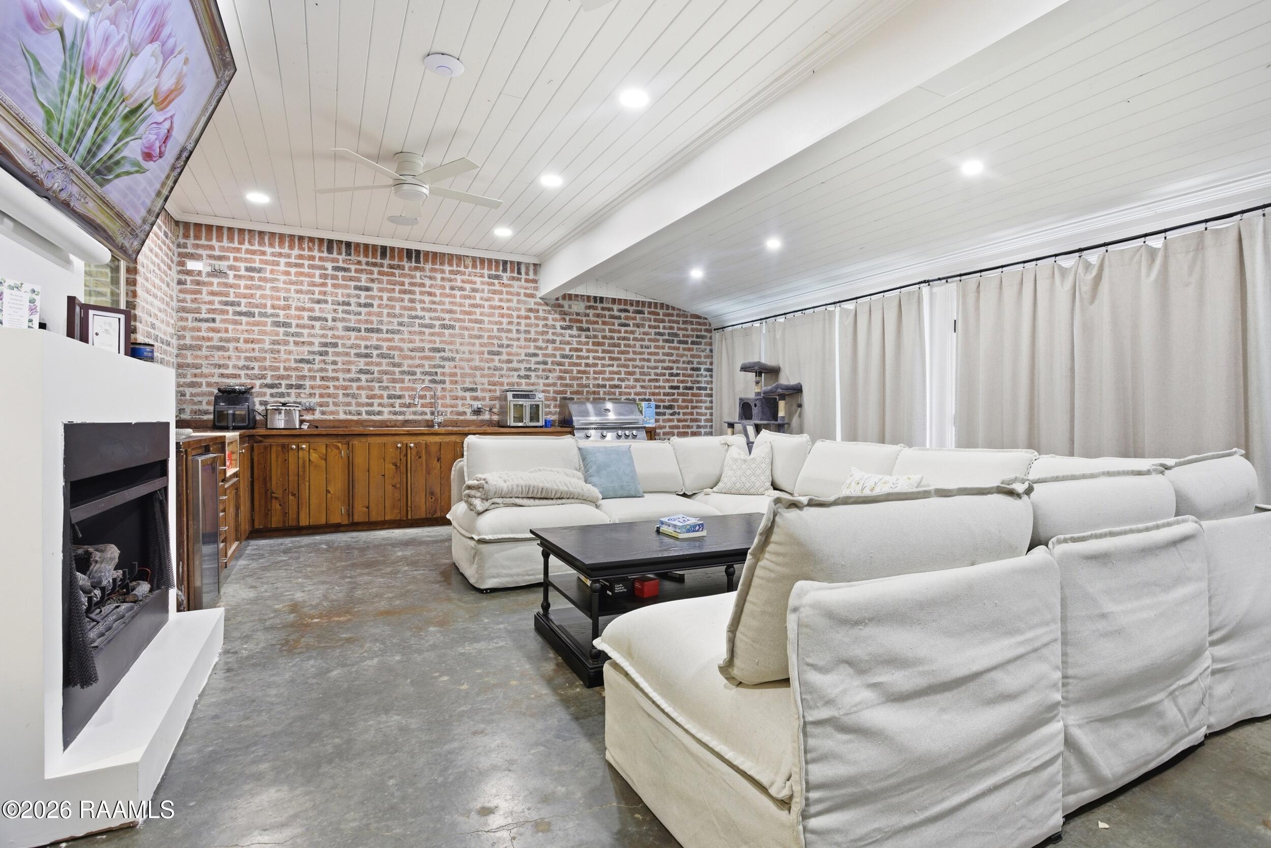 211-229 Unatex Road Eunice, LA 70535 - Photo 12 of 30 10__89a8517