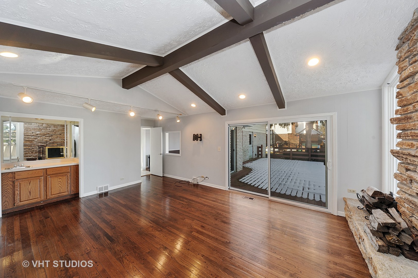 1070 Summit Drive Deerfield, IL 60015 - Photo 14 of 32