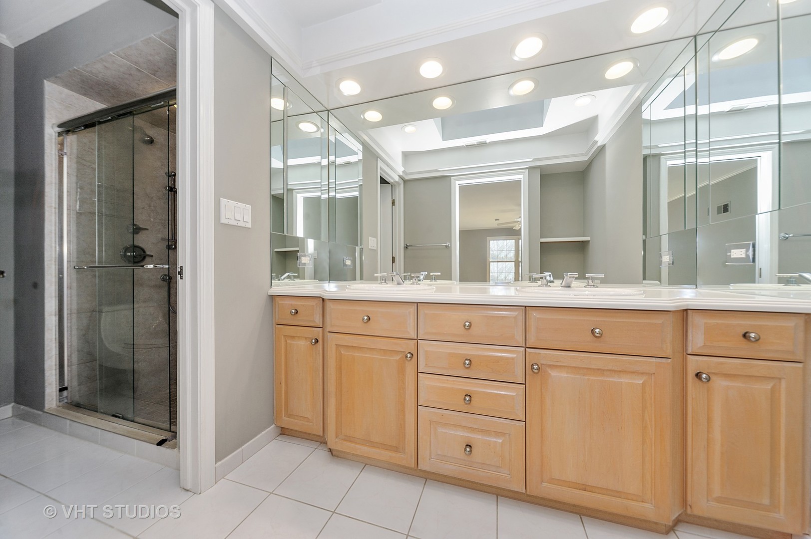 1070 Summit Drive Deerfield, IL 60015 - Photo 19 of 32