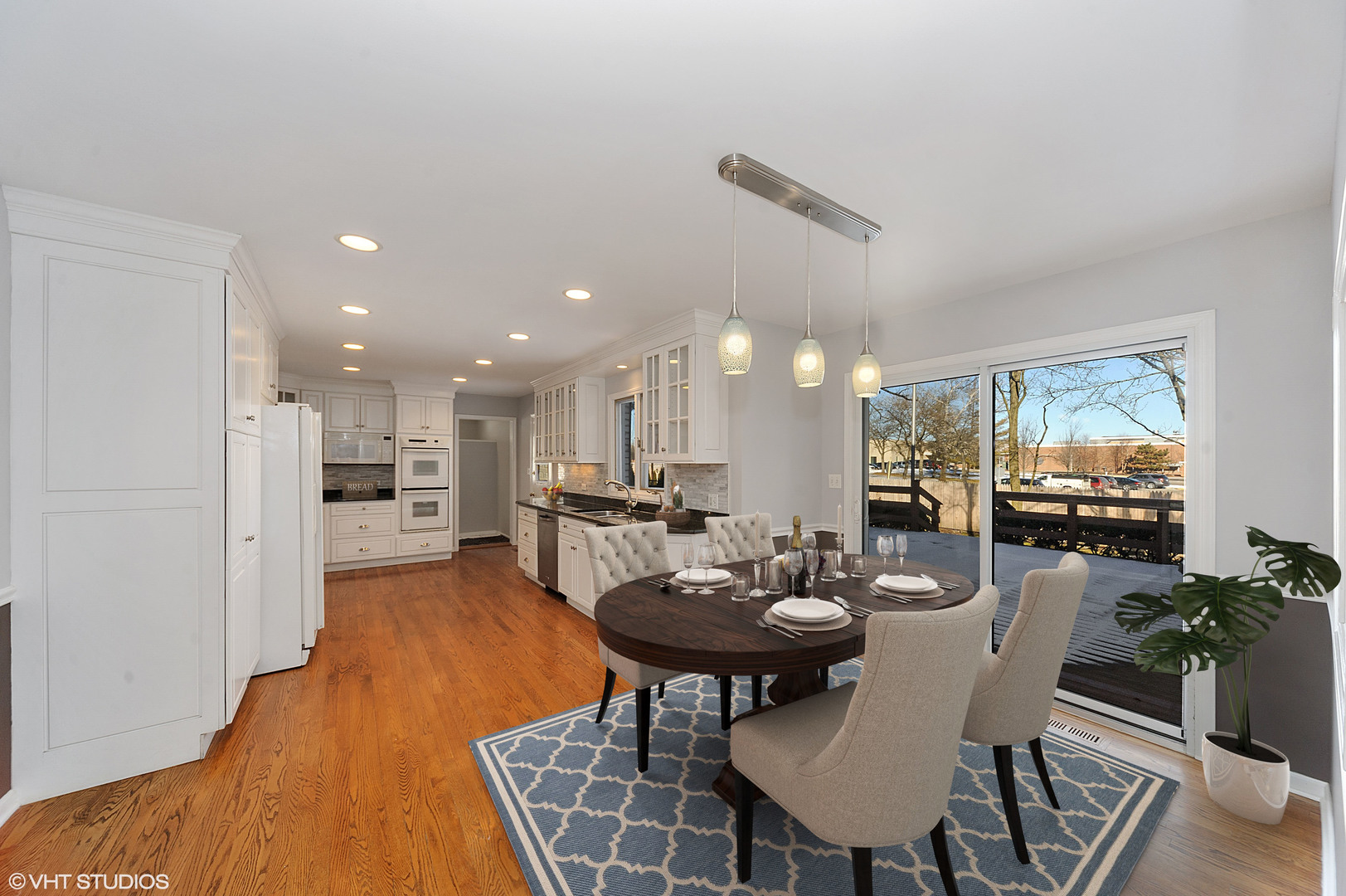 1070 Summit Drive Deerfield, IL 60015 - Photo 4 of 32