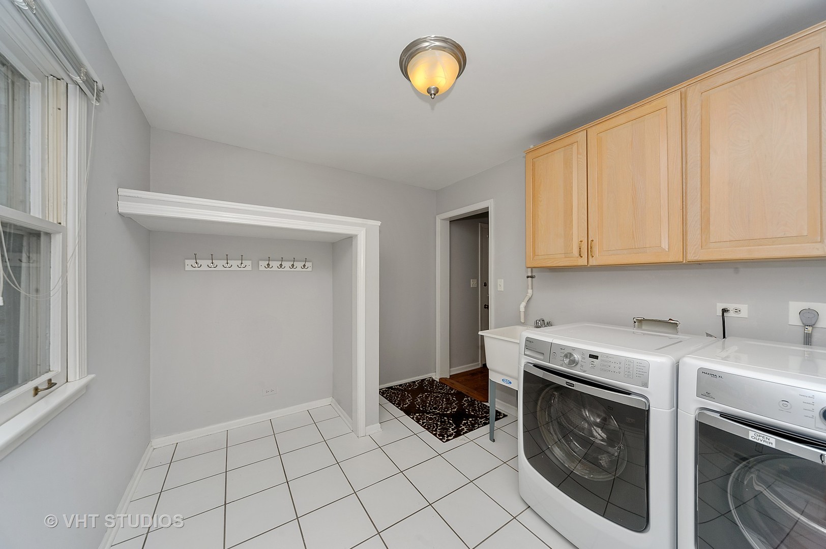 1070 Summit Drive Deerfield, IL 60015 - Photo 5 of 32