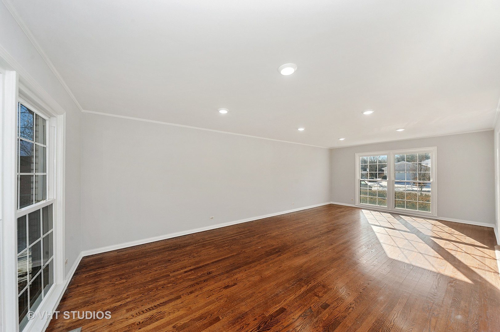 1070 Summit Drive Deerfield, IL 60015 - Photo 9 of 32