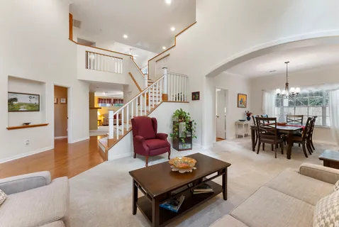 $597,500 | 74 East Greywing Circle, The Woodlands, TX 77382