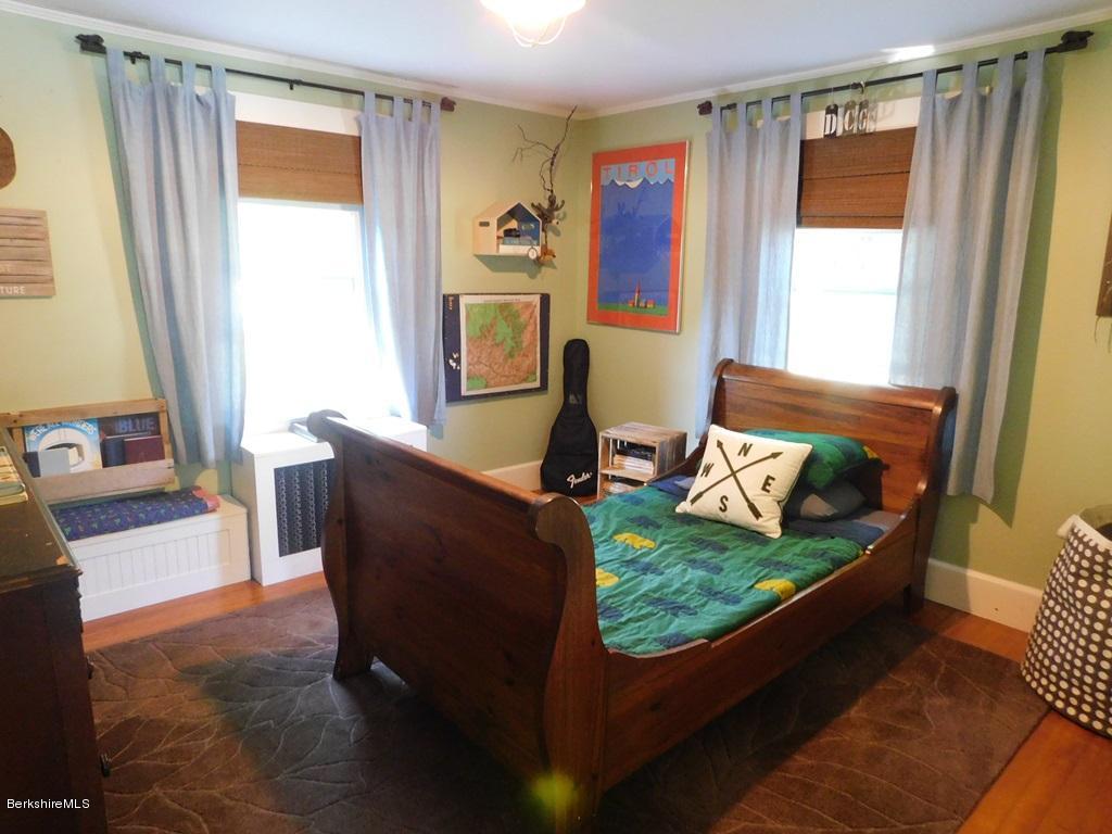 907 North Hoosac Road Williamstown, MA 01267 - Photo 15 of 24 Bedroom