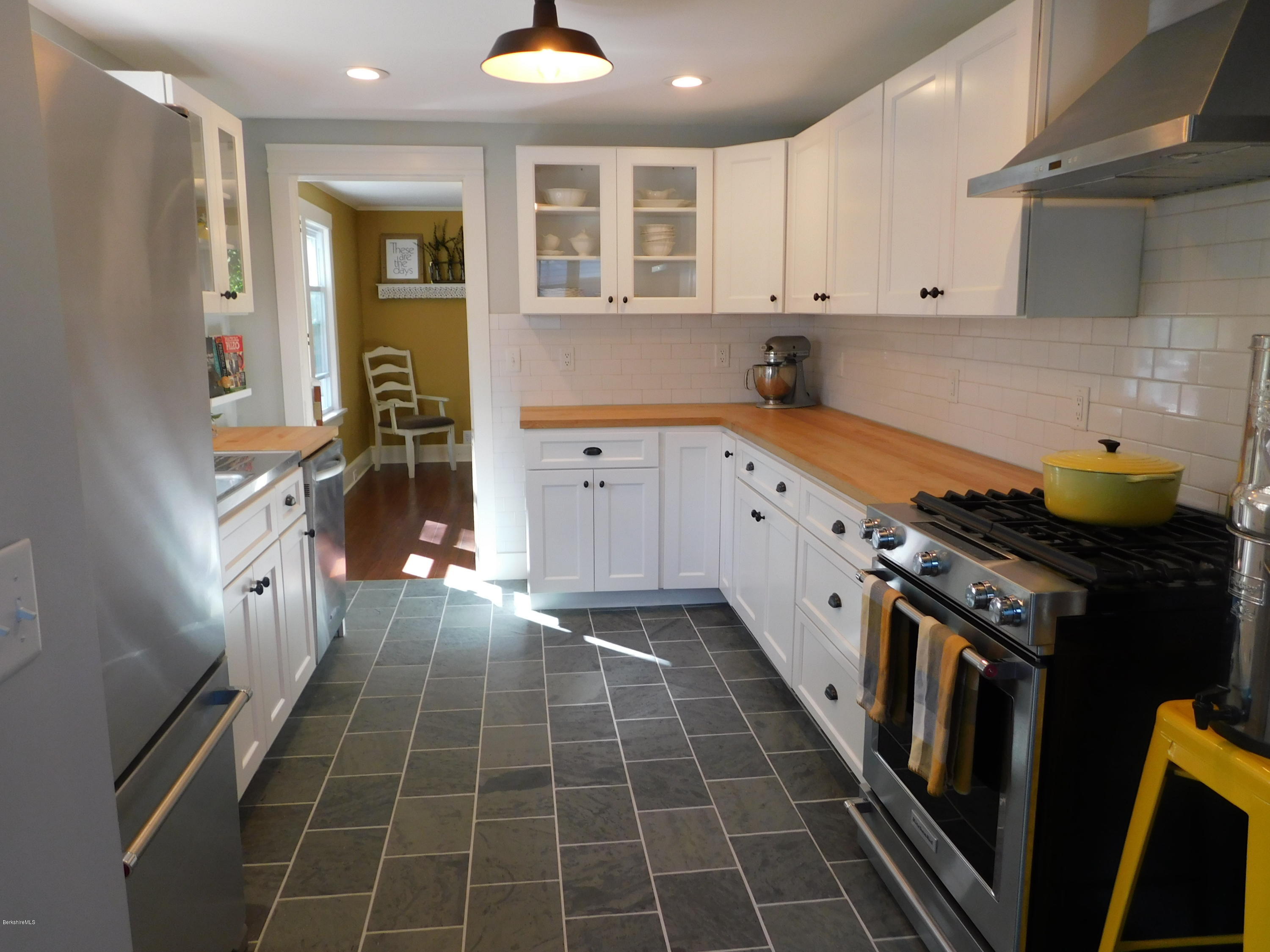 907 North Hoosac Road Williamstown, MA 01267 - Photo 6 of 24 Kitchen