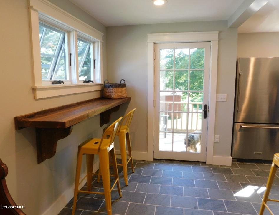 907 North Hoosac Road Williamstown, MA 01267 - Photo 7 of 24 Breakfast bar